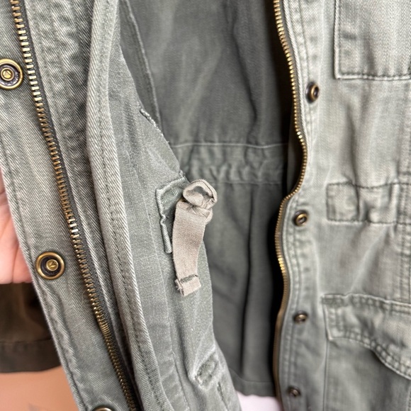 Levi’s San Francisco Women’s Olive Green Military Style Jacket Size Small GUC - Picture 5 of 9